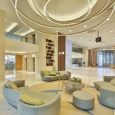 Maritim Paradise Blue Hotel