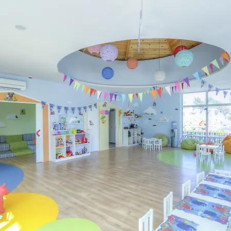 Maritim Paradise Blue 5*