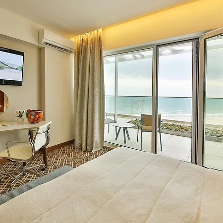 Maritim Paradise Blue 5* アルベナ