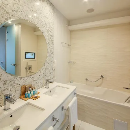 Maritim Paradise Blue 5* Αλμπένα