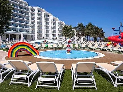 Maritim Paradise Blue ホテル 5*